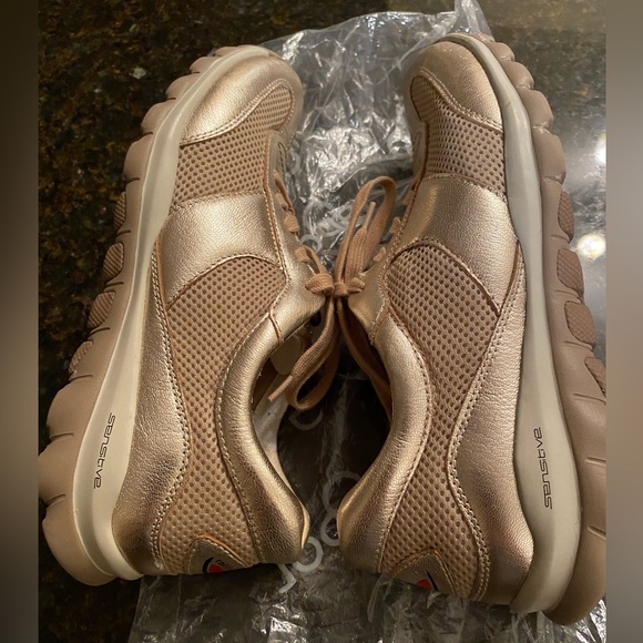 Gabor Helen Rolling Soft Trainers. - Picture 4 of 13